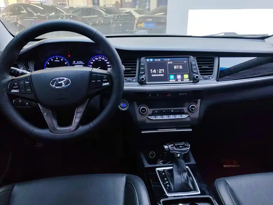 Hyundai Mistra — миниатюра 12