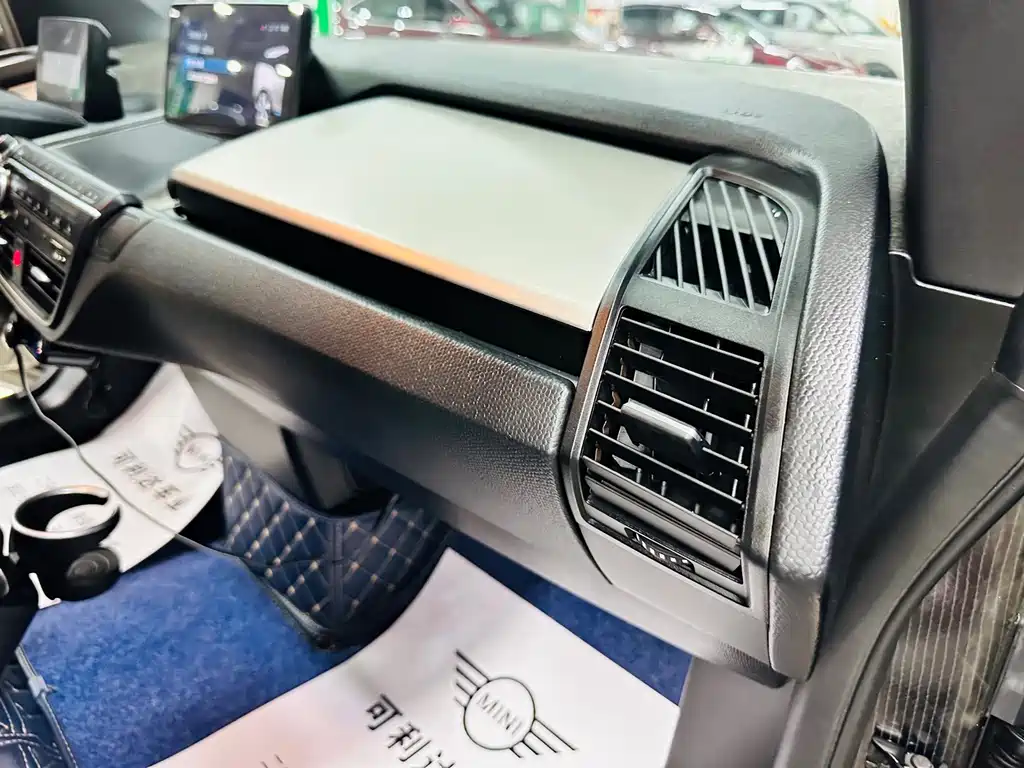 BMW i3 (Import) — миниатюра 20