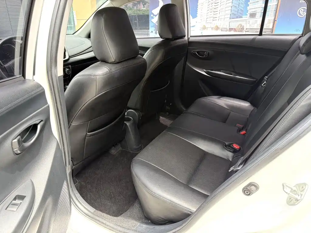 Toyota Vios FS — миниатюра 4