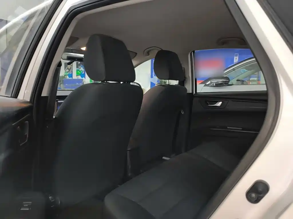 Bestune B30EV — миниатюра 17