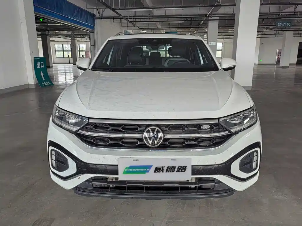 Volkswagen T-Roc — миниатюра 2