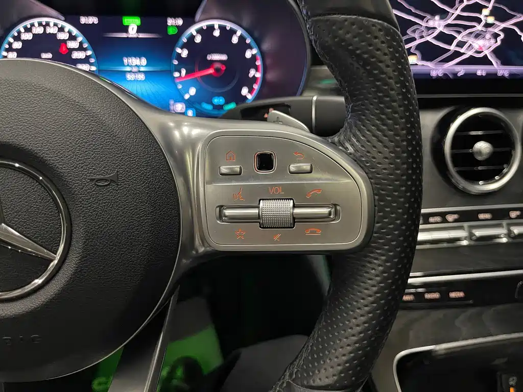 Mercedes-Benz C-Class — миниатюра 17