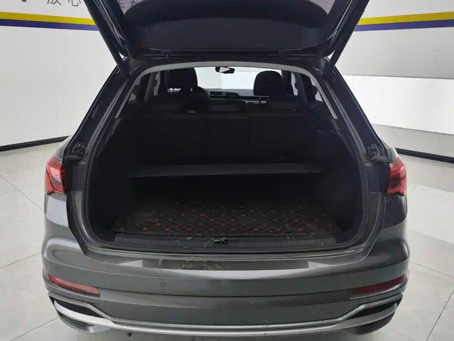 Audi Q3 — миниатюра 4