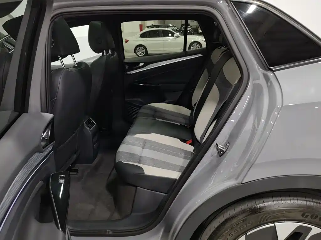 Volkswagen ID.4 Crozz — миниатюра 15
