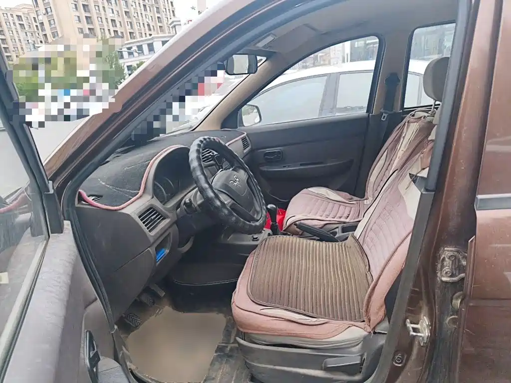 Wuling Hongguang — миниатюра 11