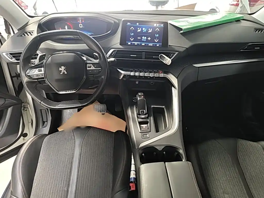 Peugeot 4008 — миниатюра 10