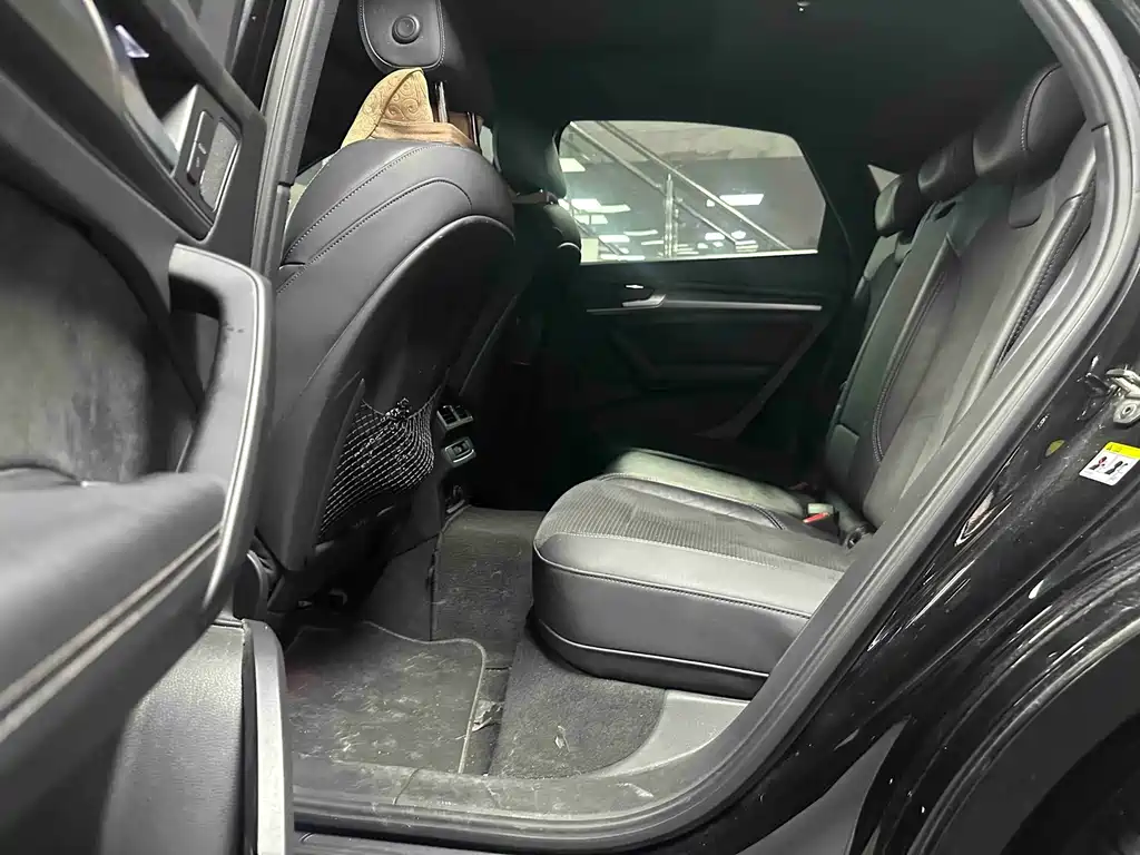 Audi Q5L Sportback — миниатюра 9