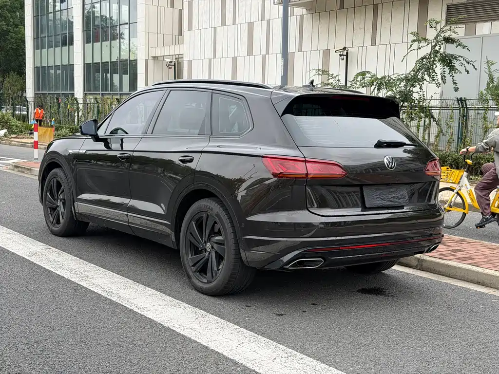 Volkswagen Touareg — миниатюра 3