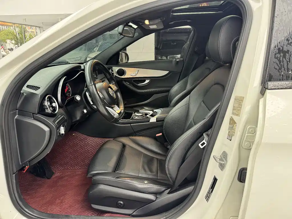 Mercedes-Benz C-Class — миниатюра 11