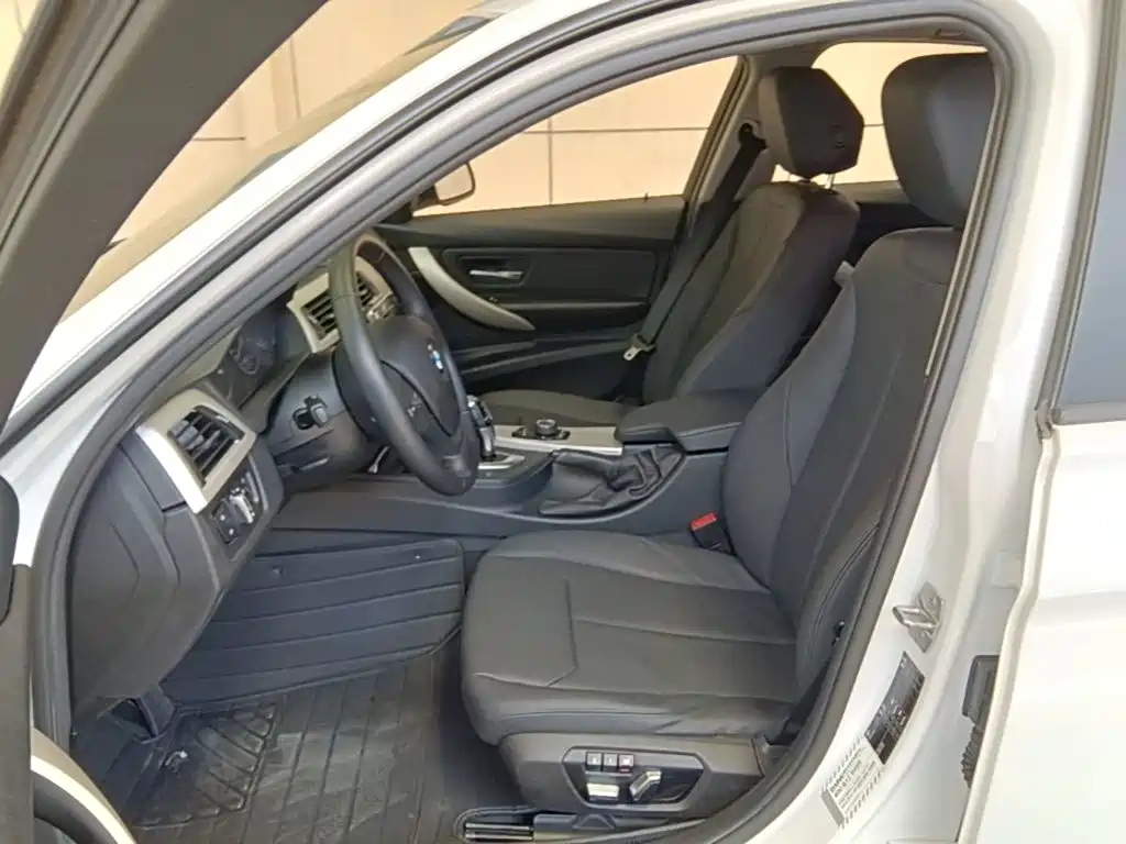 BMW 3 Series — миниатюра 15