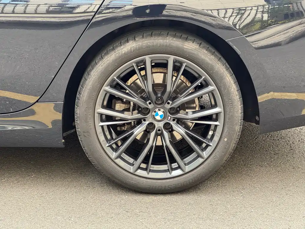 BMW 3 Series 3 2023 325Li M Sport