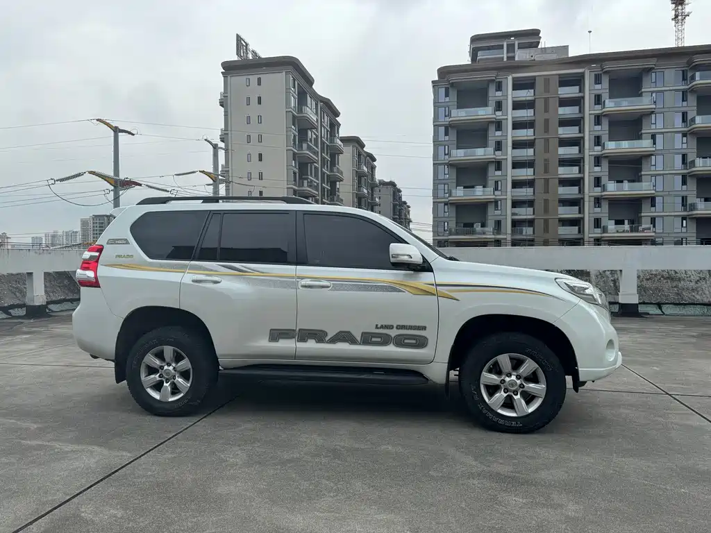 Toyota Prado — миниатюра 4