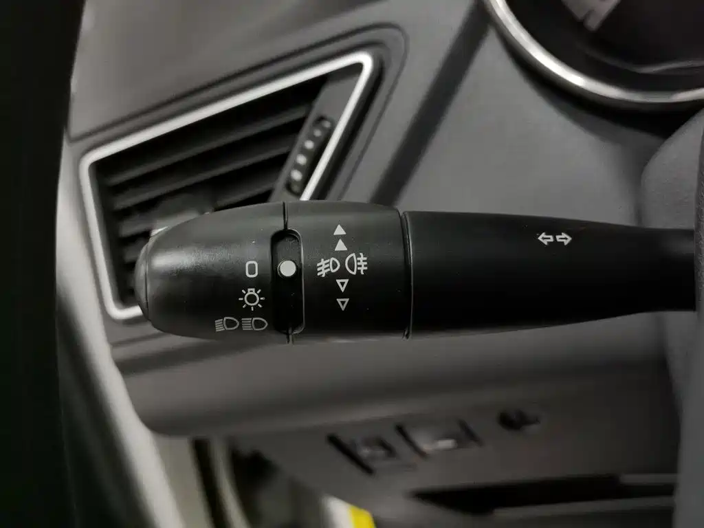 Peugeot 308 — миниатюра 21