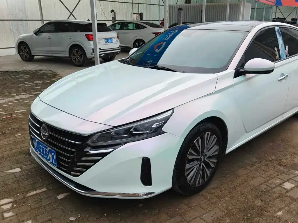 Nissan Teana