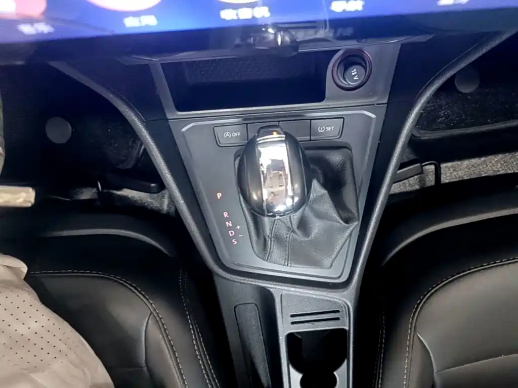 Volkswagen Lavida — миниатюра 14