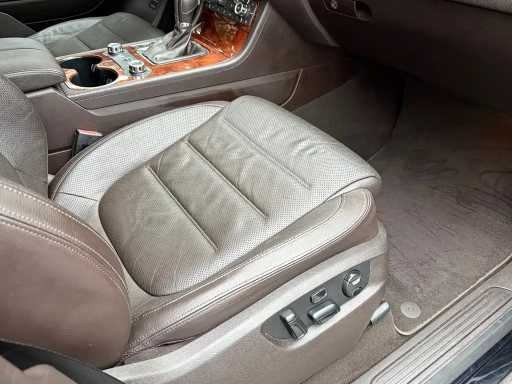 Volkswagen Touareg — миниатюра 12