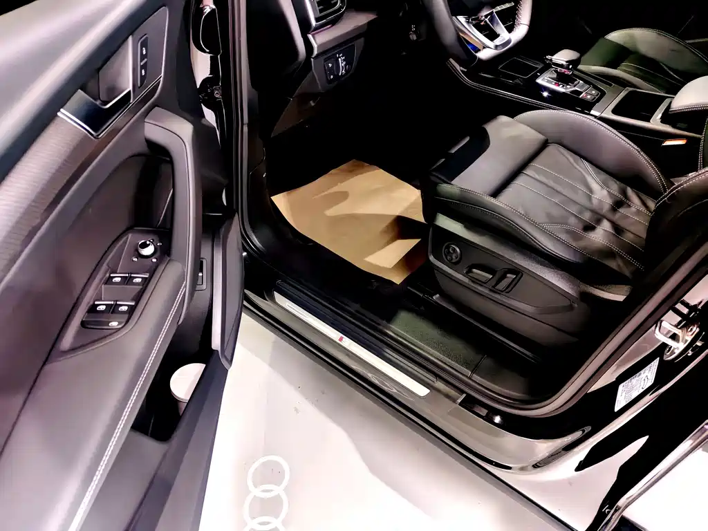 Audi Q5L — миниатюра 4
