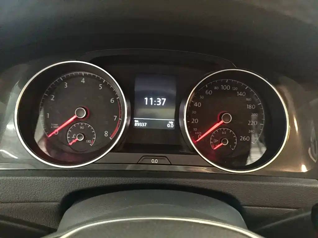 Volkswagen Golf — миниатюра 12