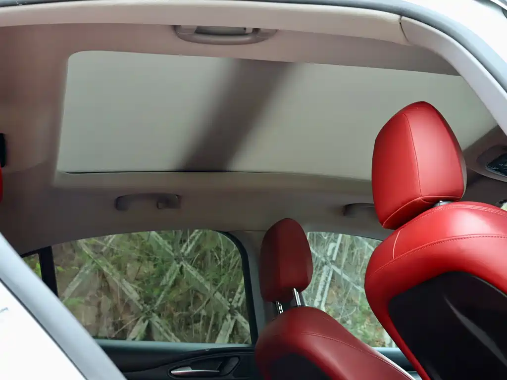 Alfa Romeo Stelvio — миниатюра 13