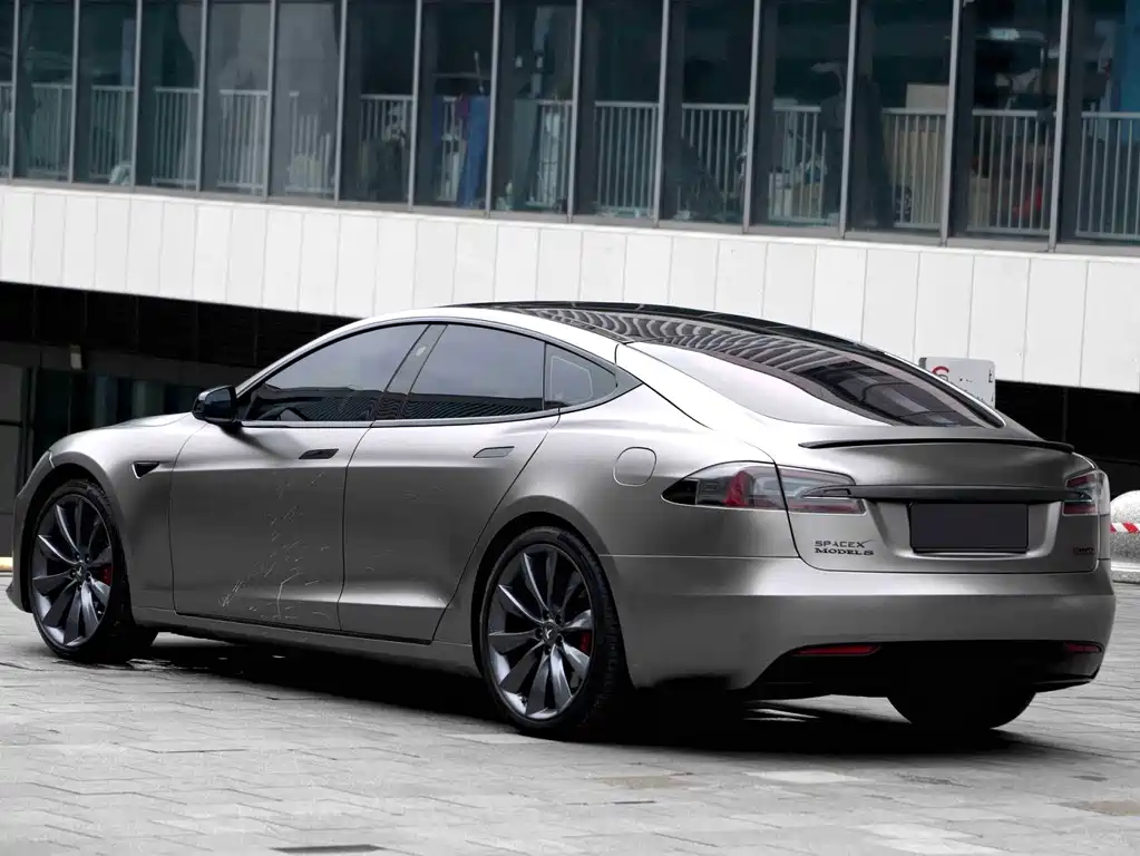 Tesla Model S — миниатюра 17