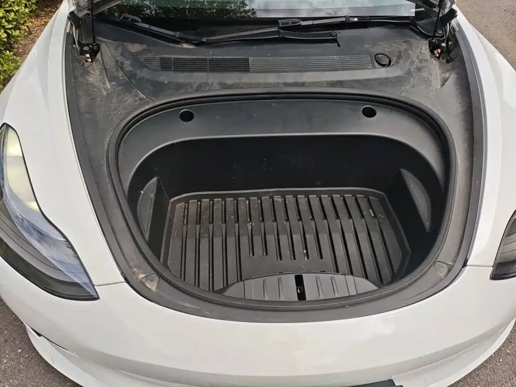 Tesla Model 3 — миниатюра 11