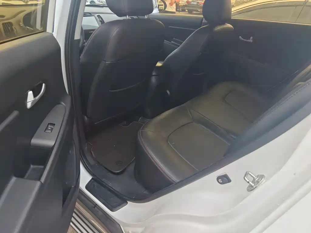 Kia Sportage — миниатюра 13