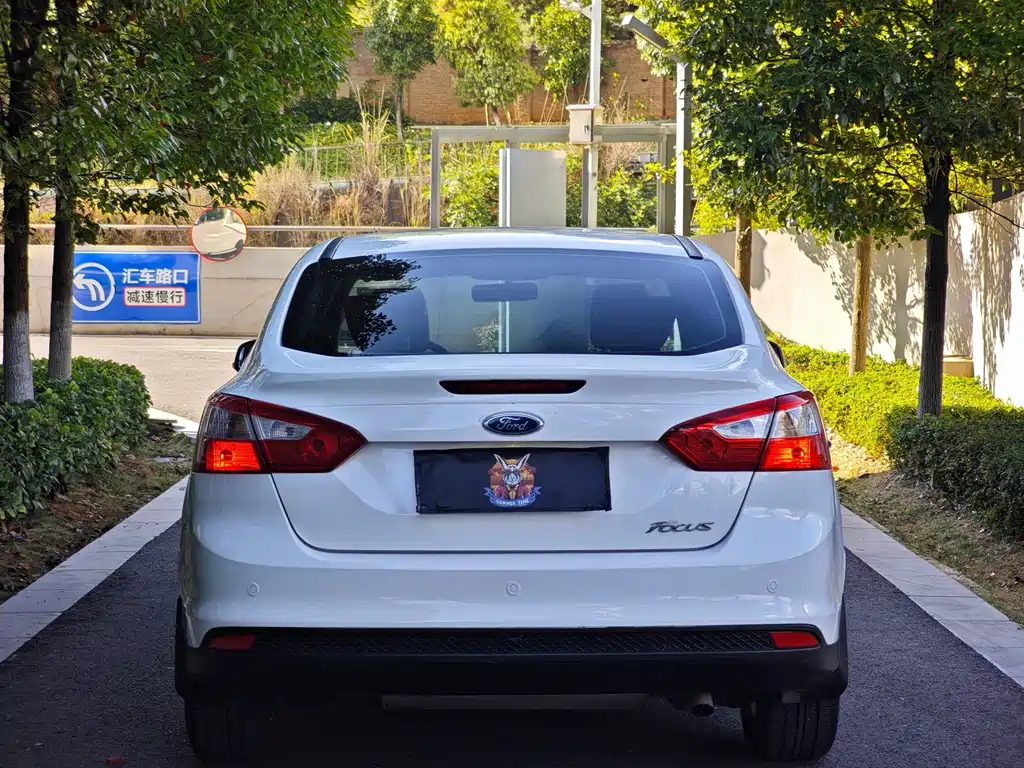 Ford Focus — миниатюра 5