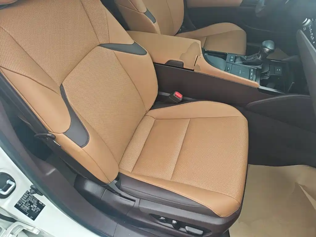 Lexus ES — миниатюра 25