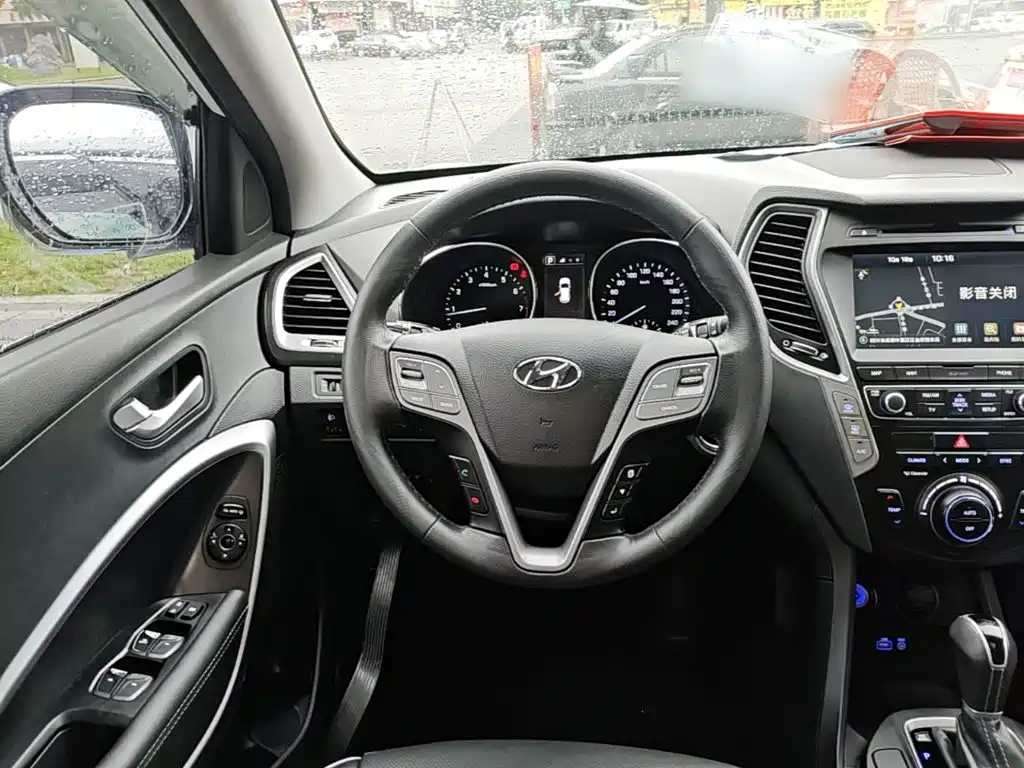 Hyundai Santa Fe — миниатюра 11
