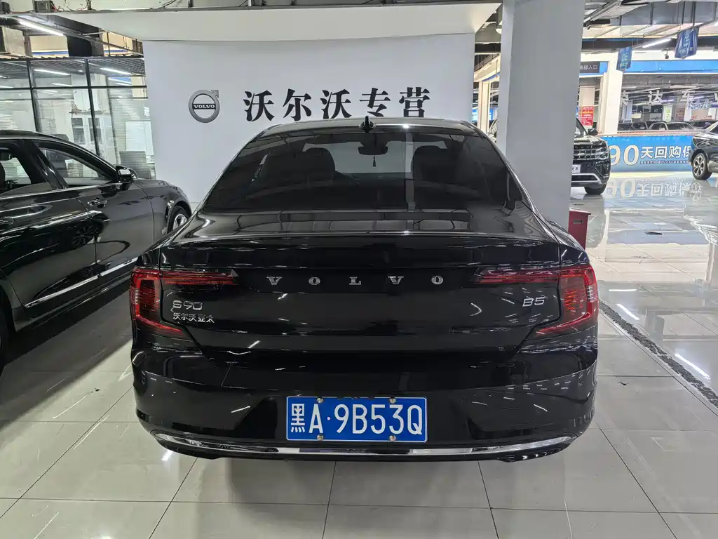 Volvo S90 — миниатюра 4