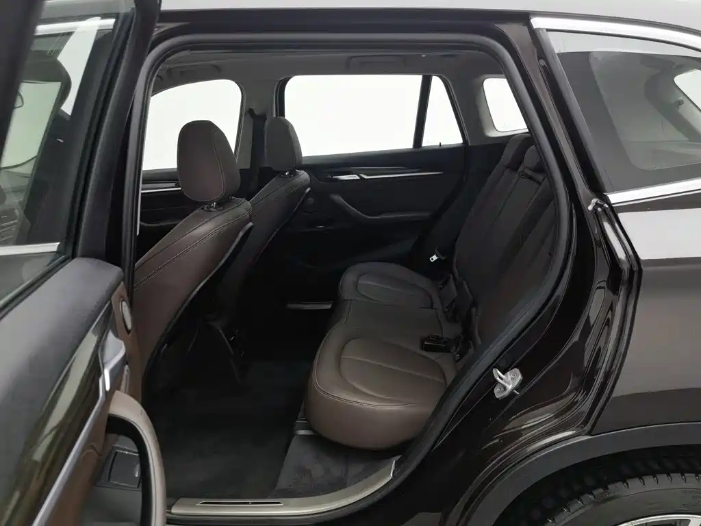 BMW X1 — миниатюра 15