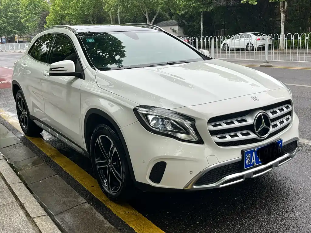 Mercedes-Benz GLA — миниатюра 2