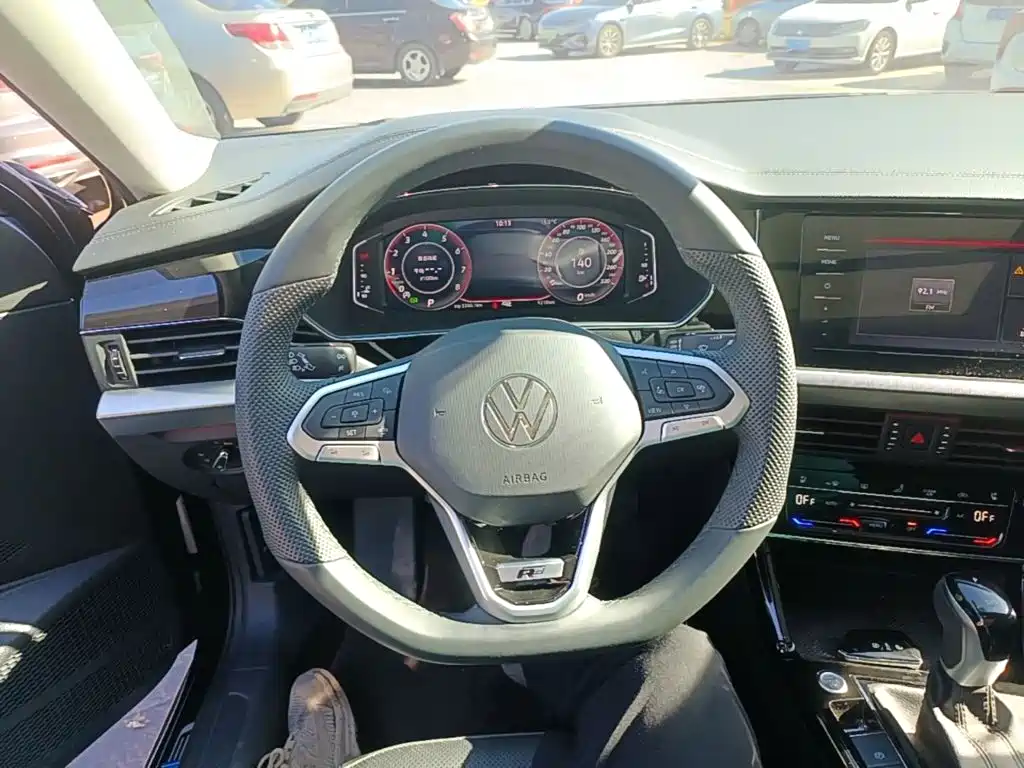 Volkswagen Passat — миниатюра 11
