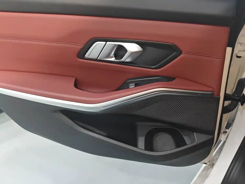 BMW 3 Series — миниатюра 16