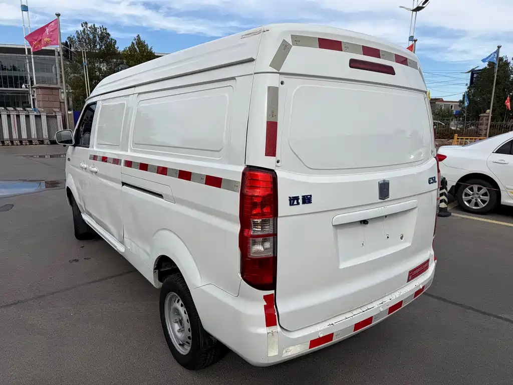 Yuan Cheng Yuan Cheng E5 — миниатюра 4