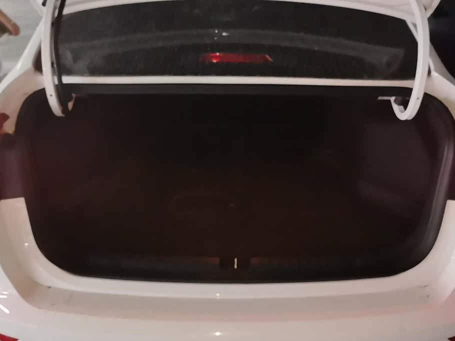 Geely Emgrand 1.5 л 2022 г. Белый, пробег 34900 км