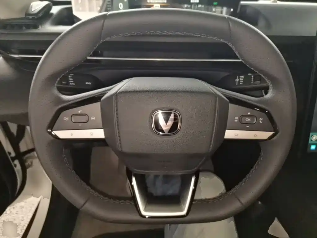 Changan Eado — миниатюра 11