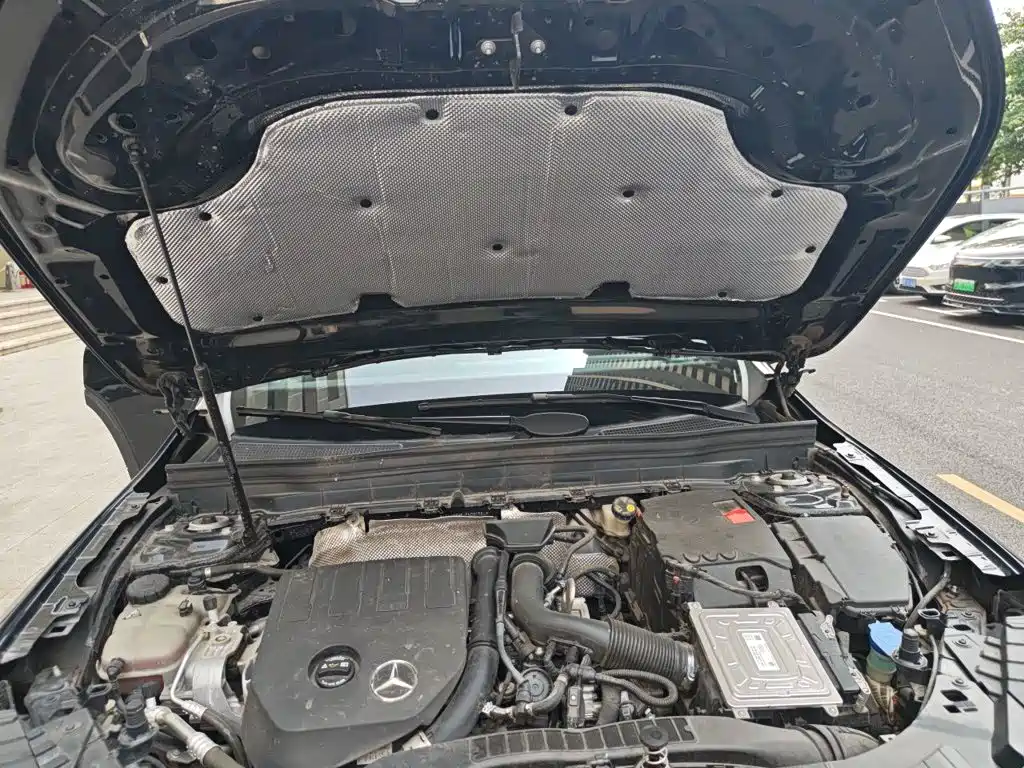 Mercedes-Benz GLB — миниатюра 16