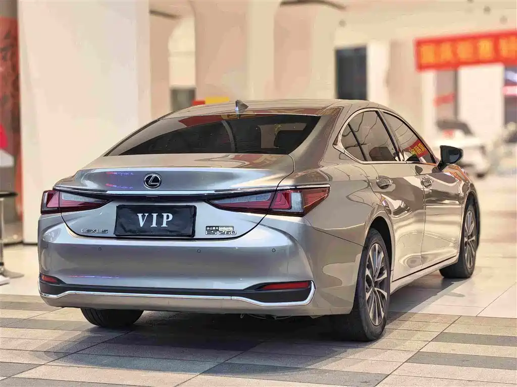 Lexus ES — миниатюра 4
