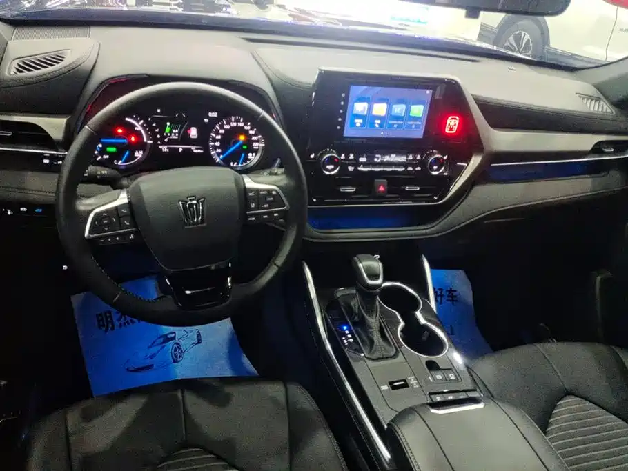 Toyota Crown Kluger — миниатюра 12