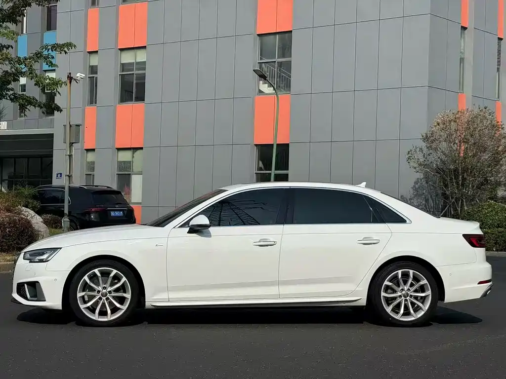 Audi A4L — миниатюра 5