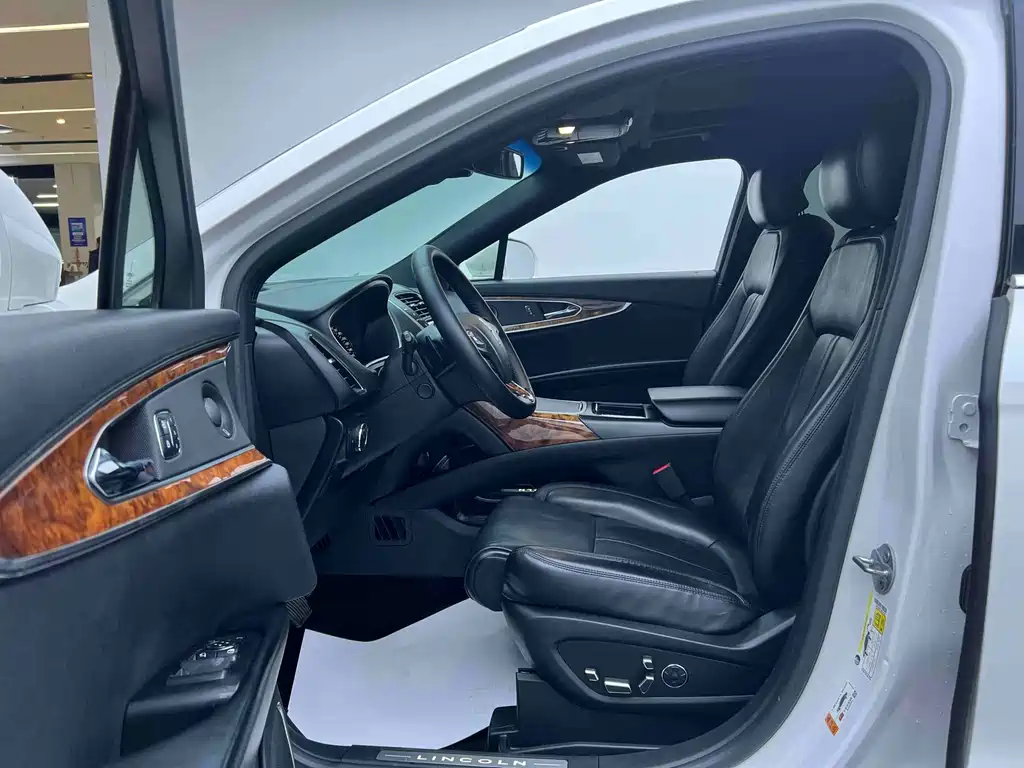 Lincoln MKX — миниатюра 9
