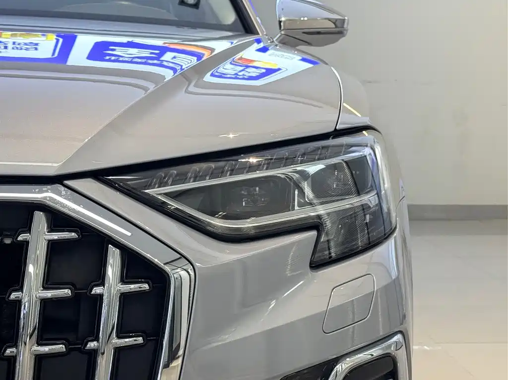 Audi A8 — миниатюра 4
