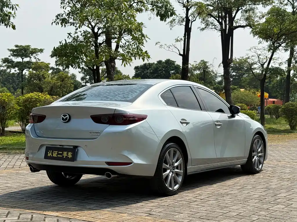 Mazda 3 Axela — миниатюра 15