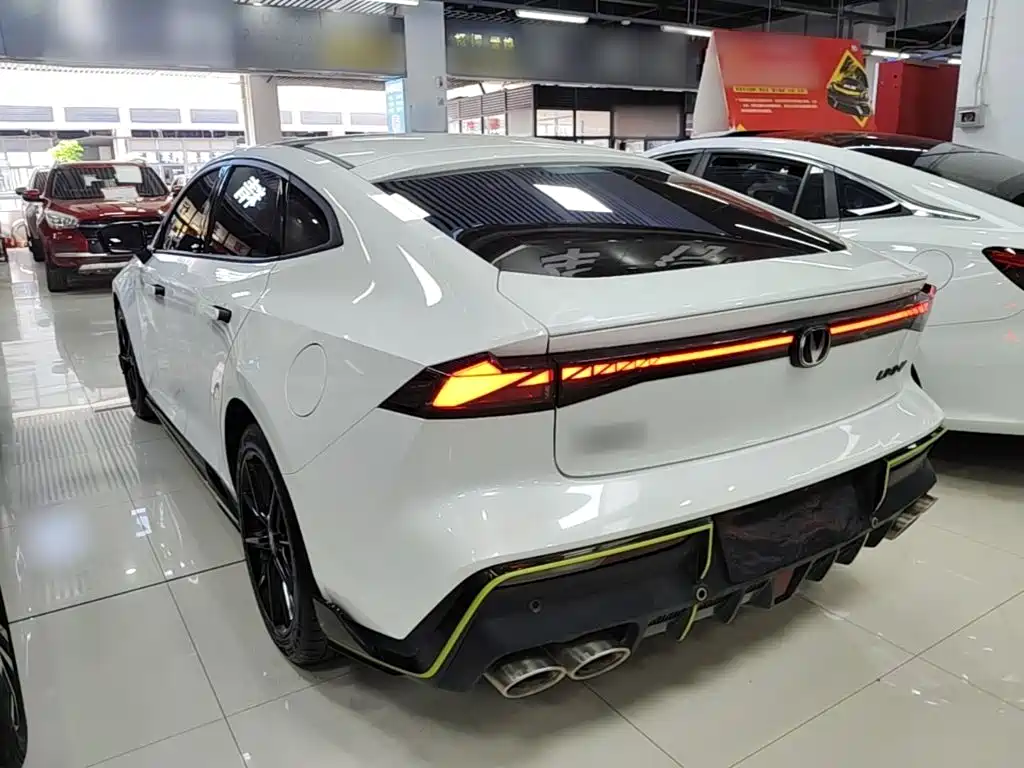 Changan UNI-V — миниатюра 5