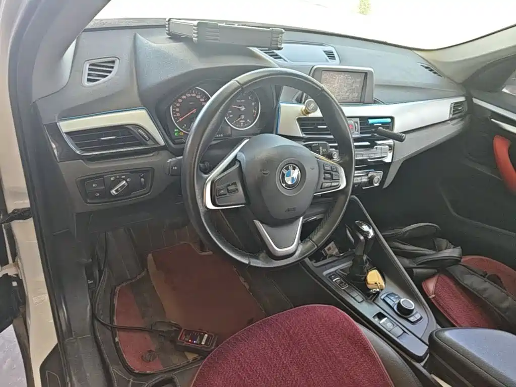 BMW X1 — миниатюра 10