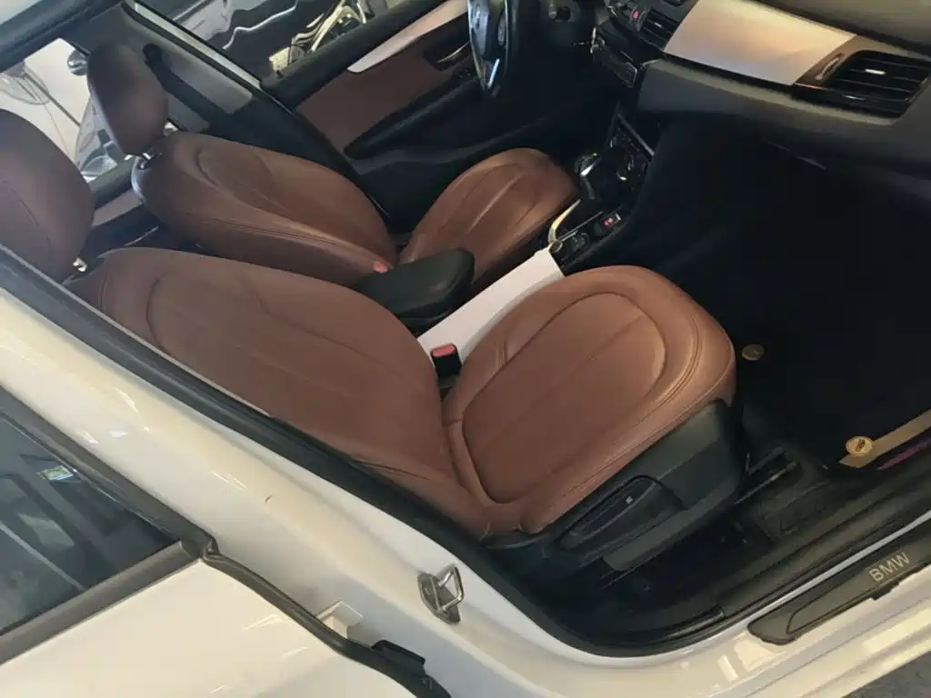 BMW 2 Series Active Tourer — миниатюра 25