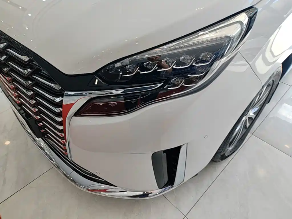 Buick GL8 — миниатюра 24