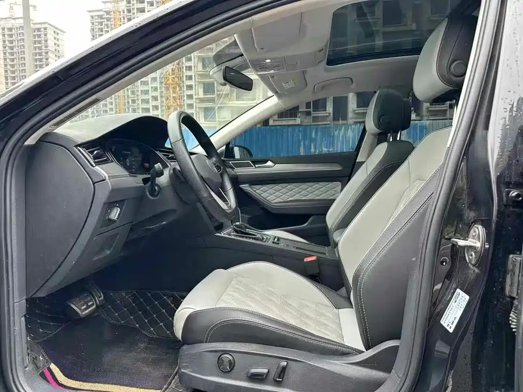 Volkswagen Magotan 2023 200 330TSI DSG Luxury