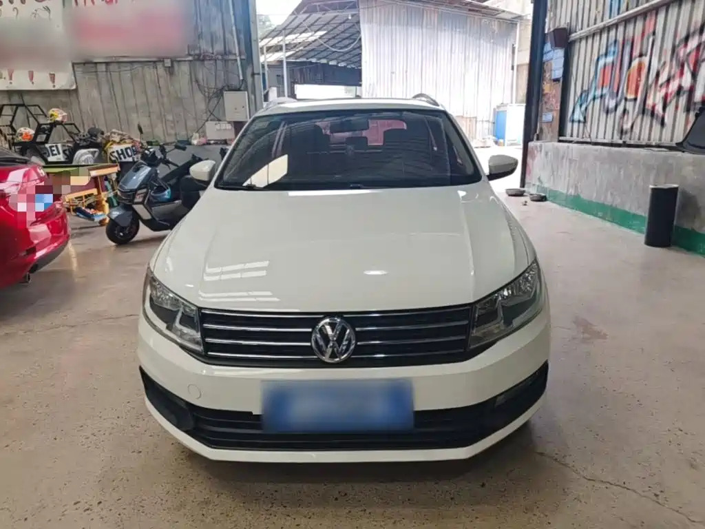 Volkswagen Santana — миниатюра 3